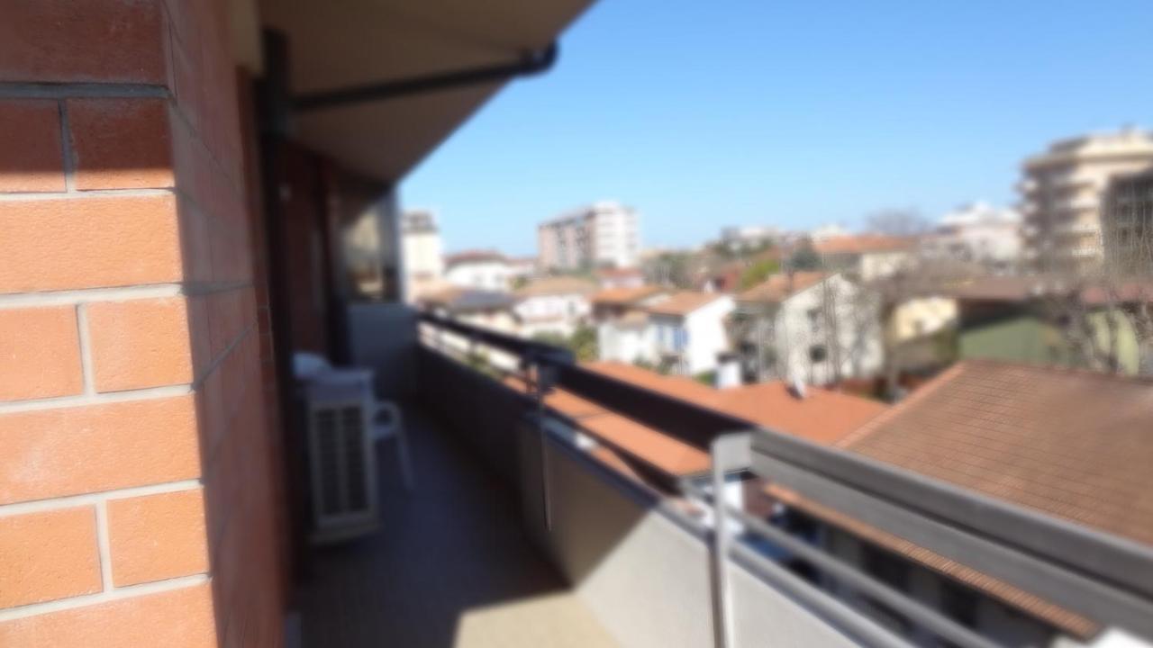 Residence Holiday Bellaria-Igea Marina Eksteriør billede