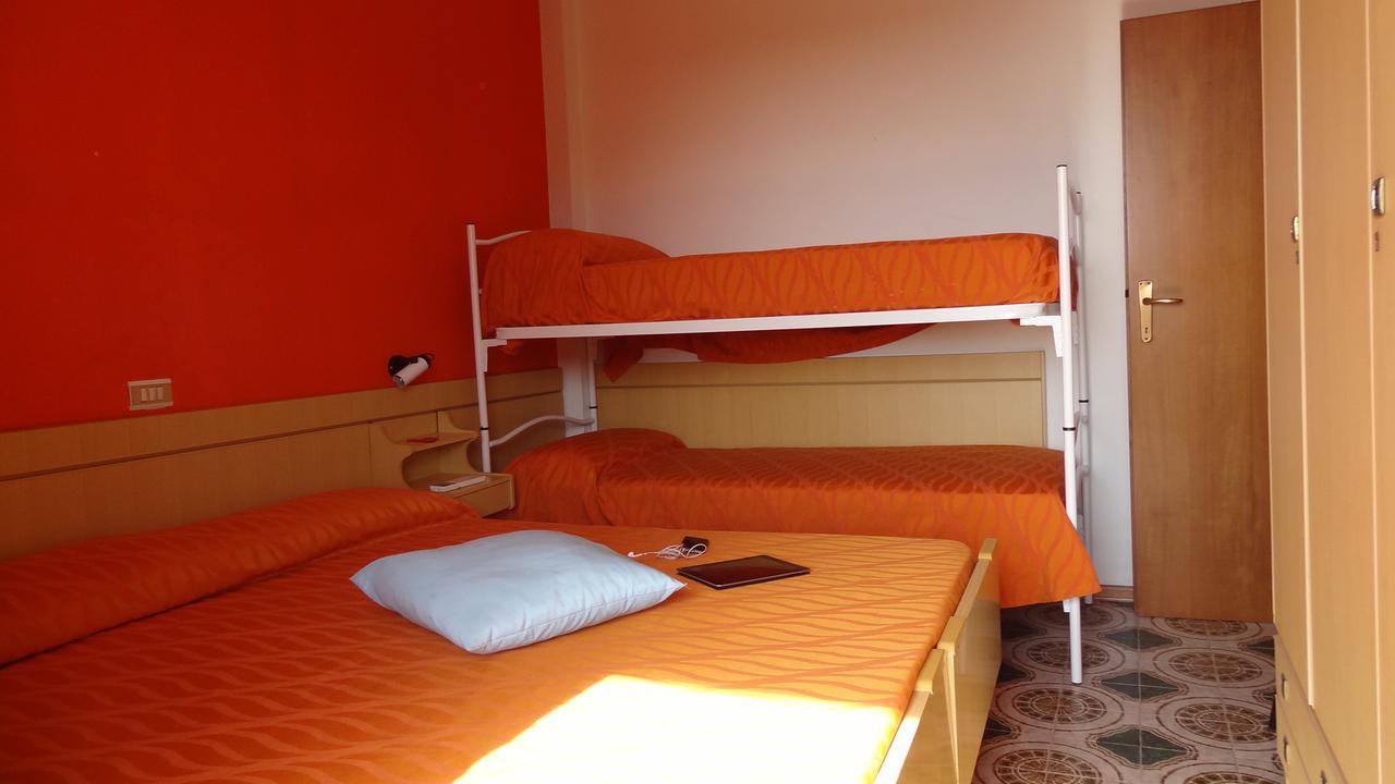 Residence Holiday Bellaria-Igea Marina Eksteriør billede